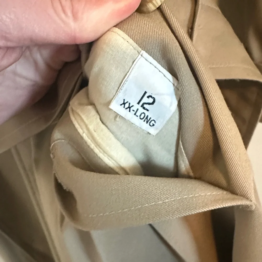 Burberrys Honey Trench Coat EUC - Picture 5 of 15
